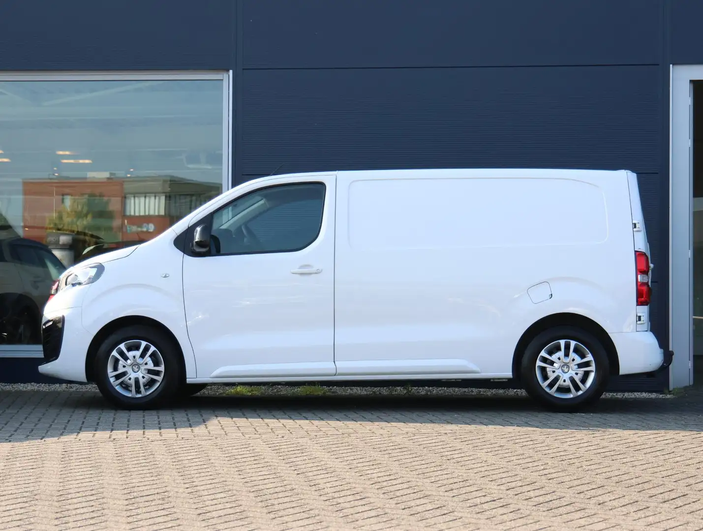 Peugeot Expert 145pk HDI Asphalt | 1ste eigenaar | Trekhaak | Cam Wit - 2