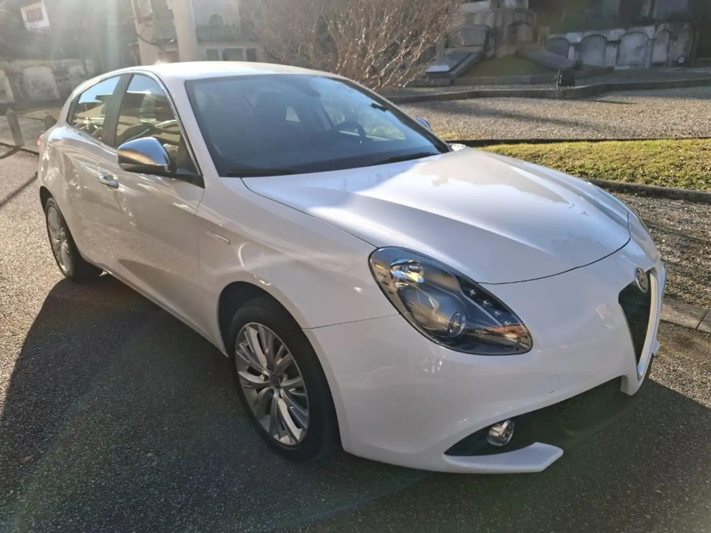 Alfa Romeo Giulietta 1.4 Turbo 120 CV GPL Super Bianco - 1