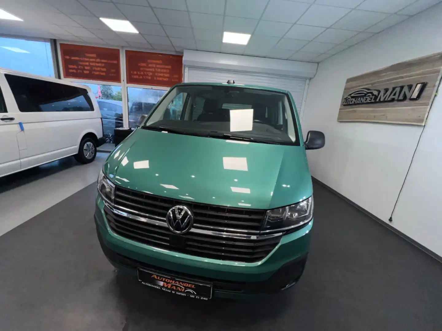 Volkswagen T6 Multivan T6 .1Multivan/Trendline FWD/AHK/Navi/DAB/ Vert - 2
