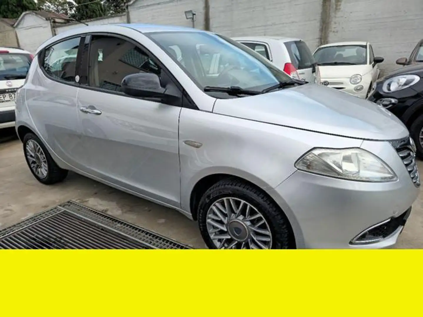 Lancia Ypsilon - 2