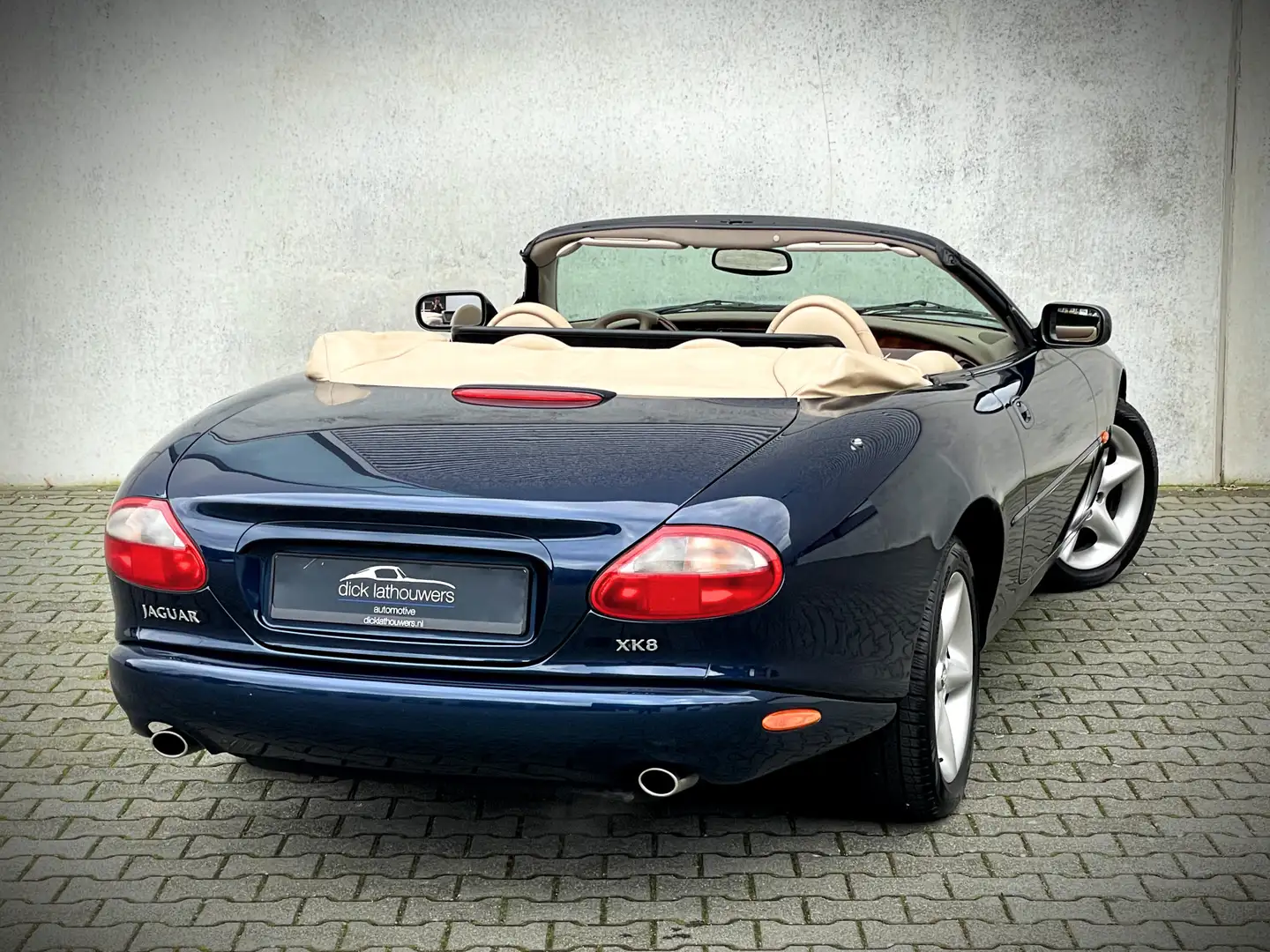 Jaguar XK8 4.0 V8 Convertible / ORG. NL. / YOUNGTIMER / NAP Blauw - 2