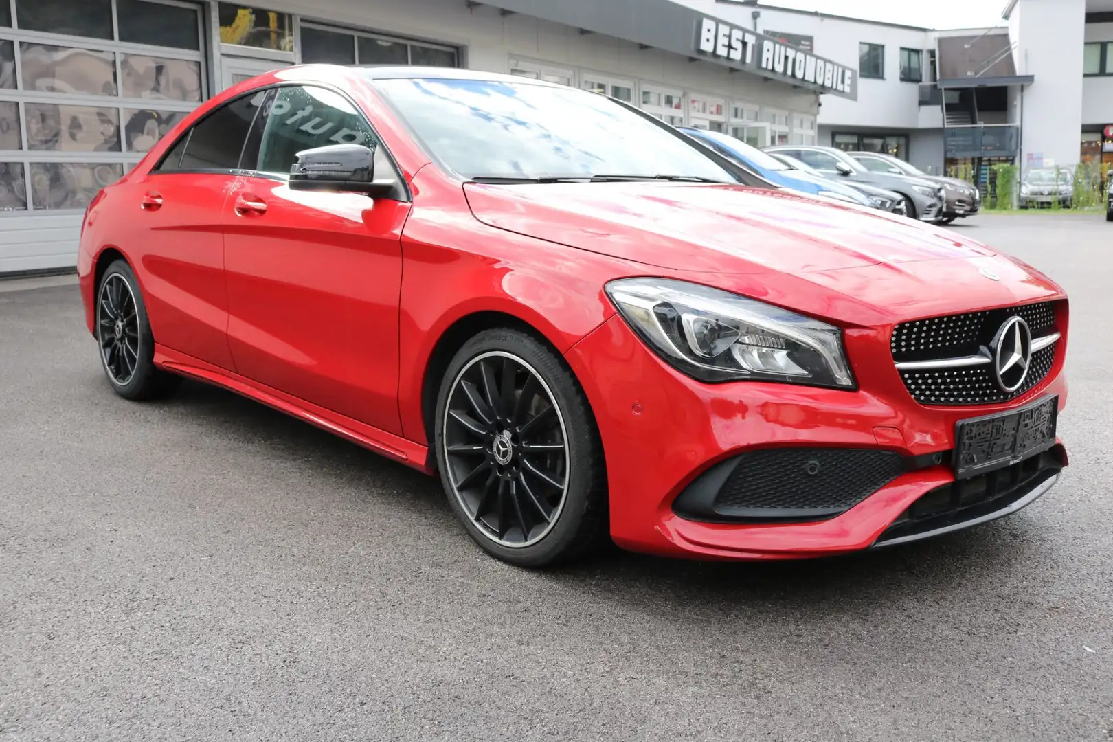 Mercedes-Benz CLA 200 d Austria Edition Aut. Rot - 2