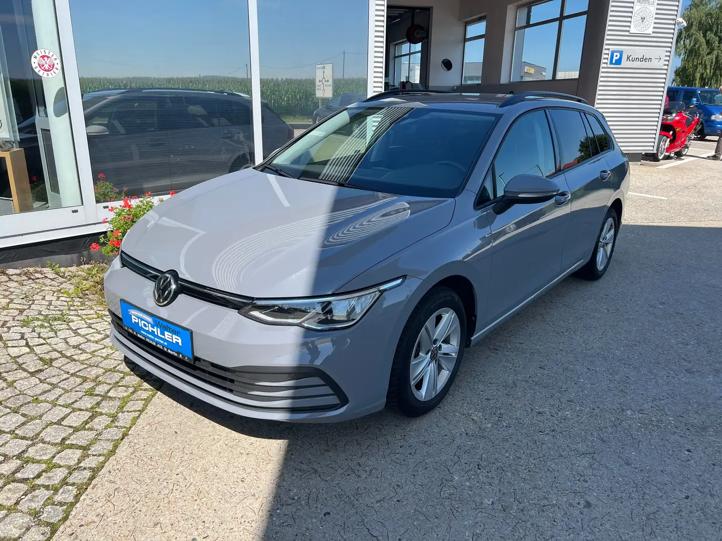 Volkswagen Golf Variant Life Gris - 1