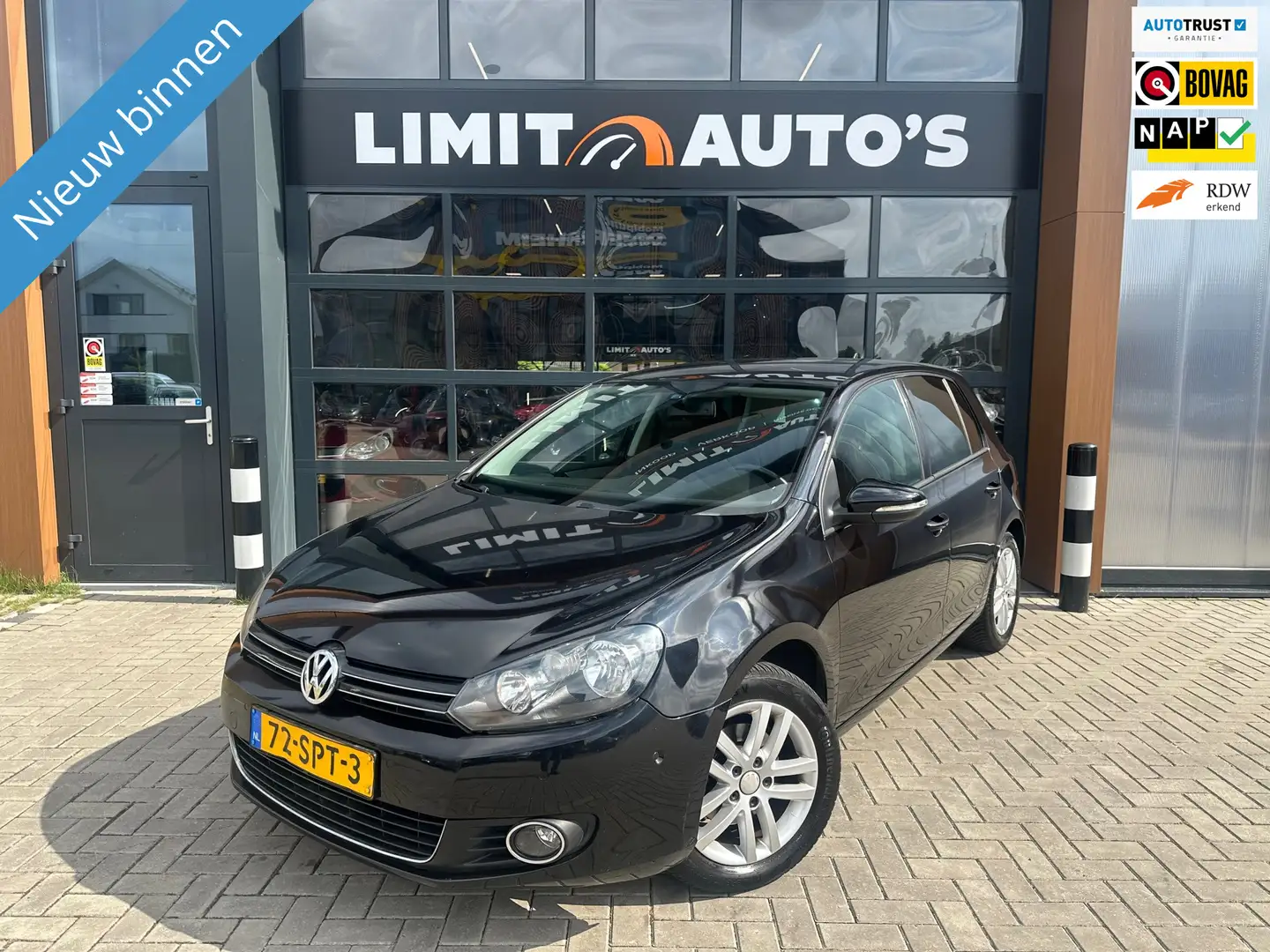 Volkswagen Golf 1.2 TSI Highline BlueMotion Aut/Climate/Navi/Cruis Zwart - 1