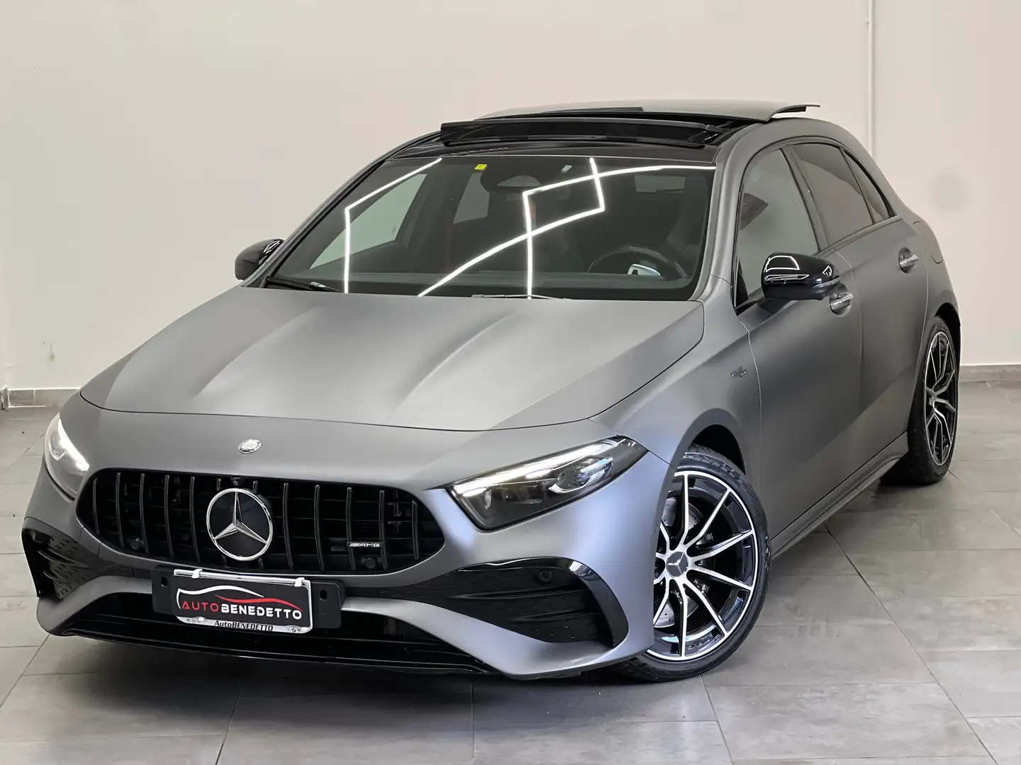 Mercedes-Benz A 35 AMG Classe A35 Line Premium Plus 4matic auto Grigio - 1