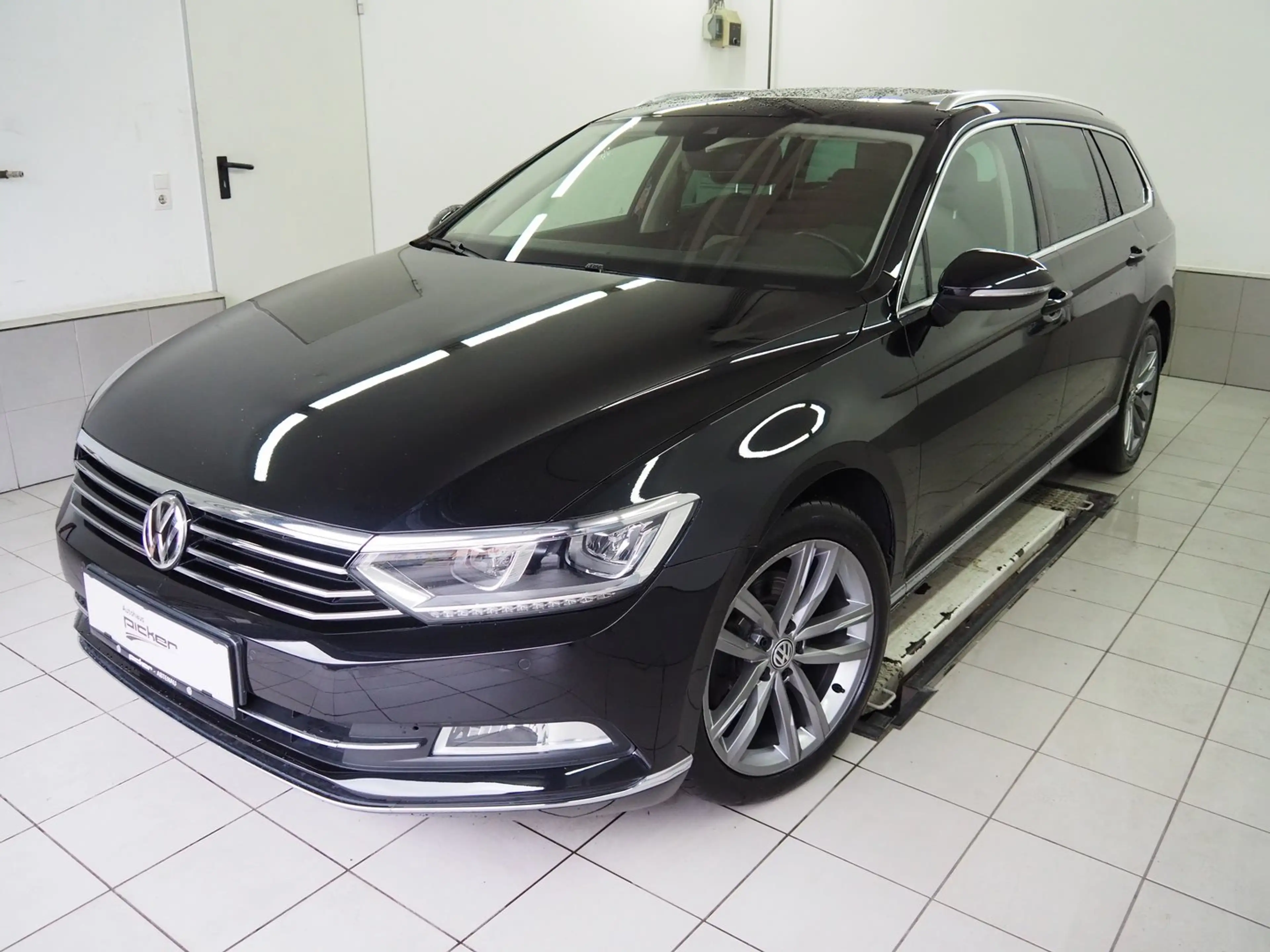 Volkswagen Passat Variant HL TDI SCR 4MOTION DSG