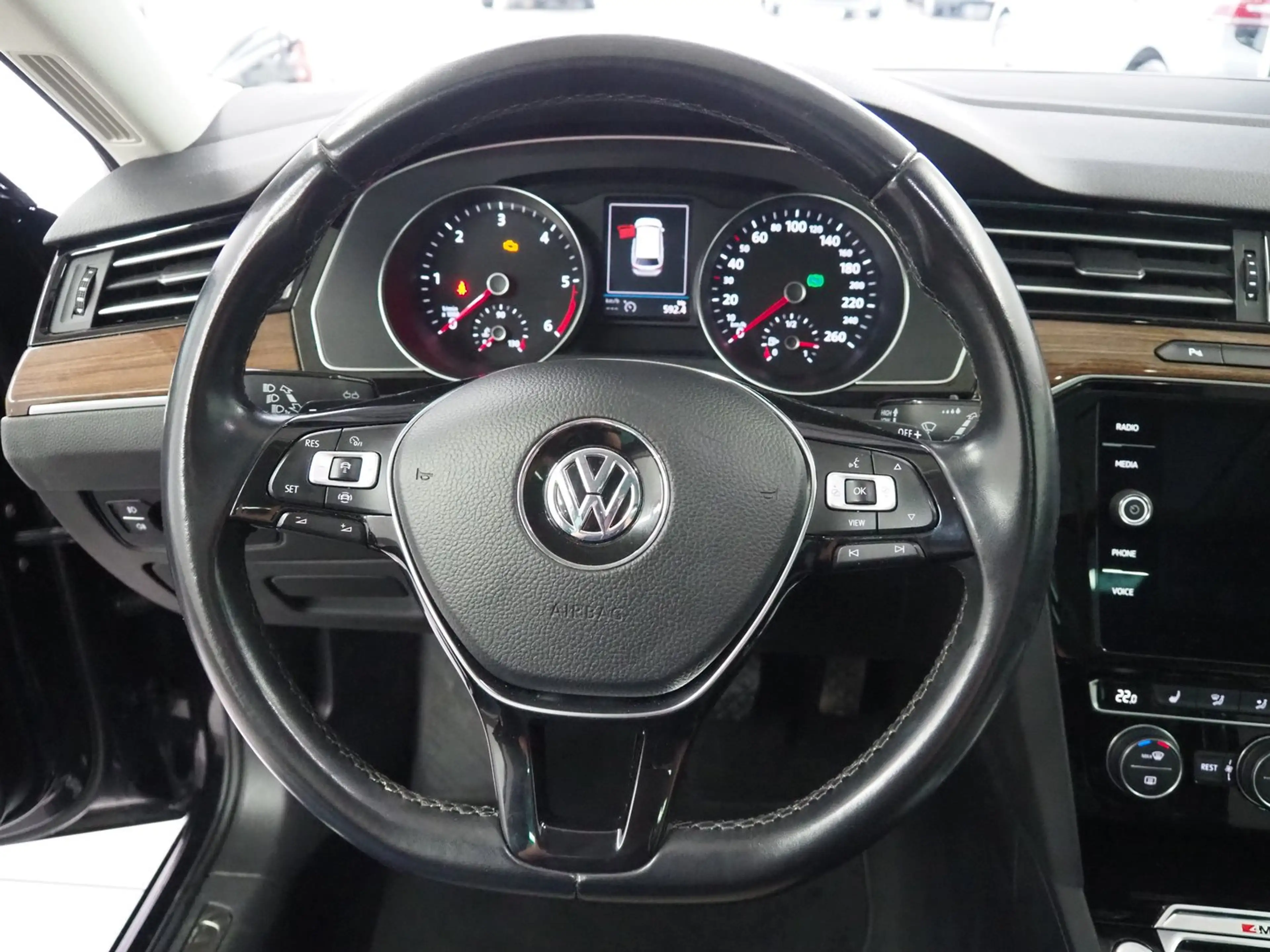 Volkswagen Passat Variant HL TDI SCR 4MOTION DSG — photo 14