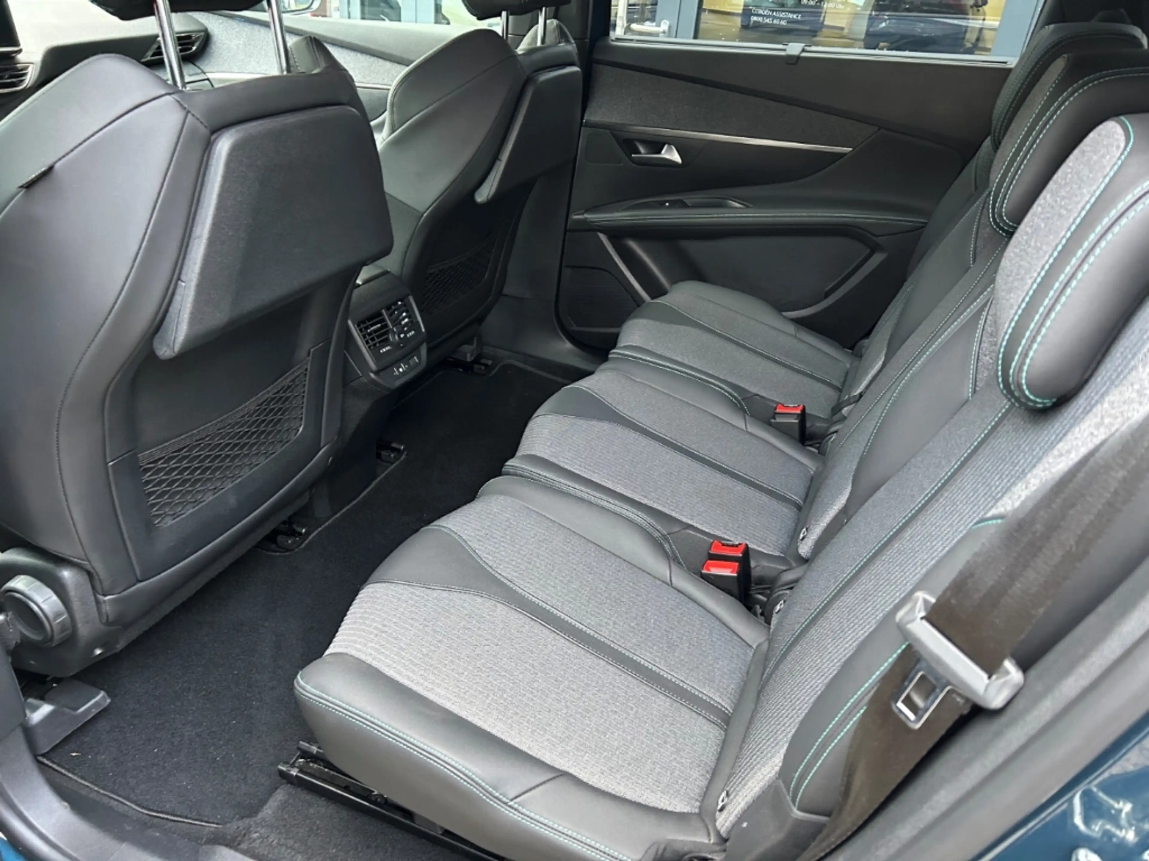 Peugeot 5008 1.2 Allure Pack 130 ACC SITZHEIZUNG KAMERA — photo 9