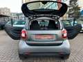 smart forTwo fortwo EQ 60kW*EXCL*PANO*NAVI*PTS+KAM*22kW Gris - thumbnail 25