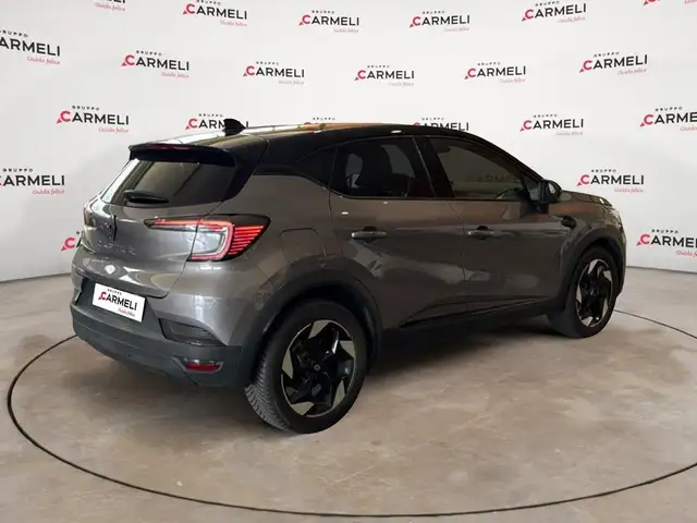 Renault Captur view 4
