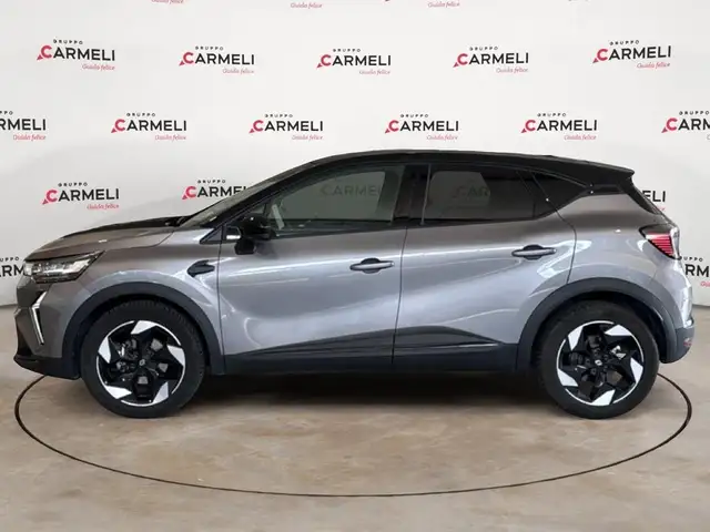 Renault Captur view 2