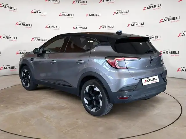 Renault Captur view 3