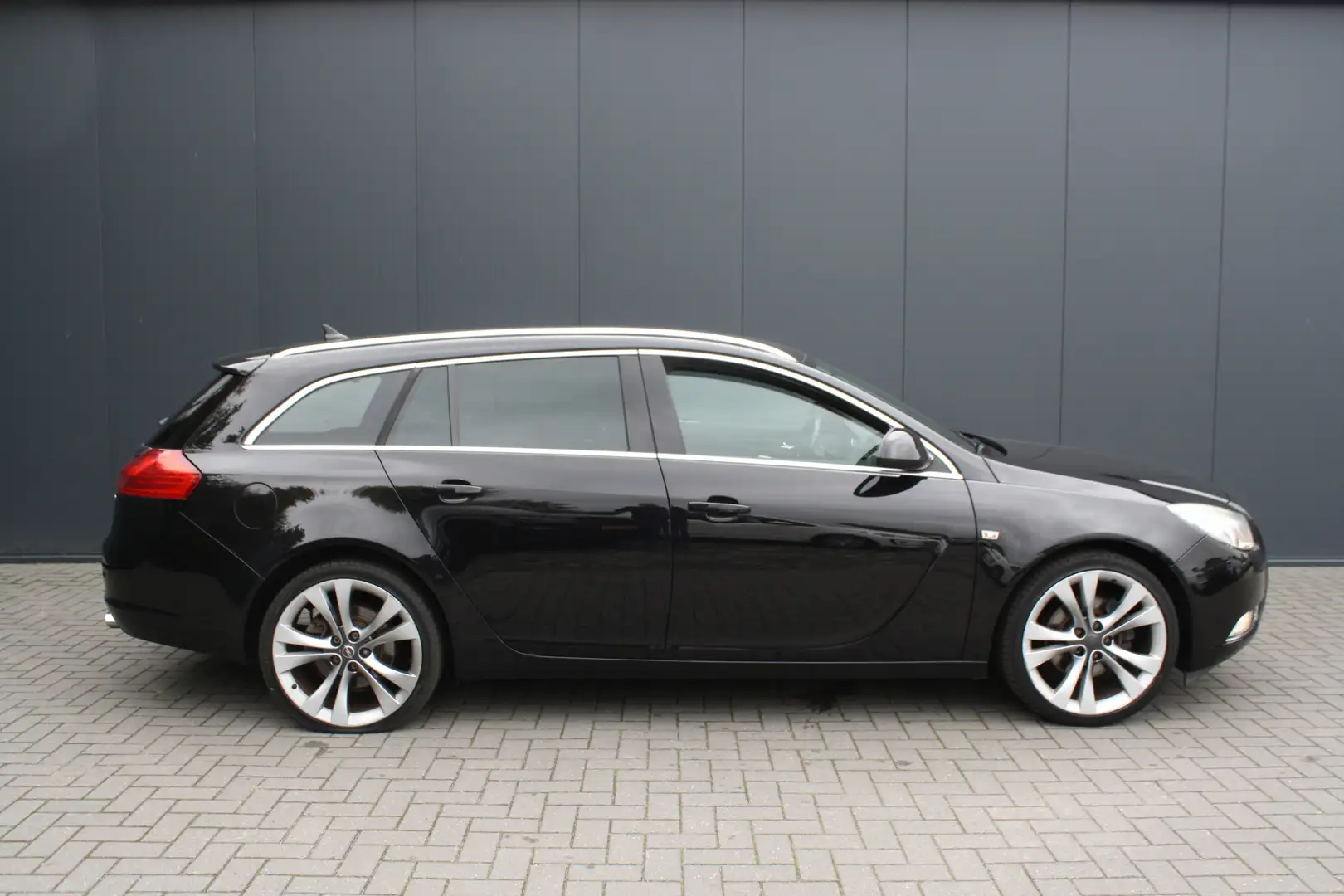 Opel Insignia Sports Tourer 1.6 T Cosmo - NAVIGATIE - 19" LM VEL Noir - 2