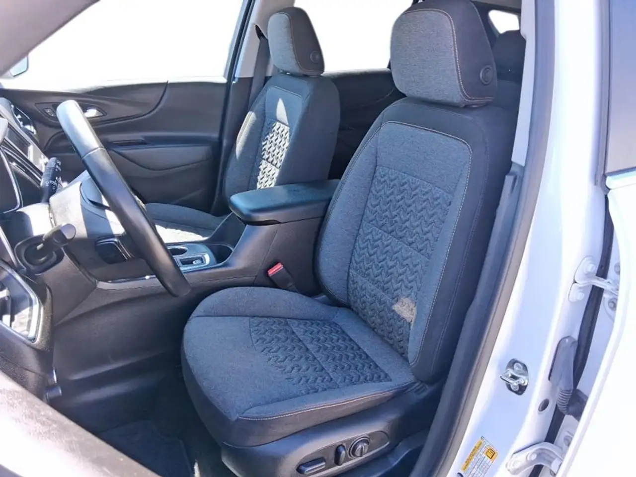 Chevrolet Equinox снимка Chevrolet Equinox
