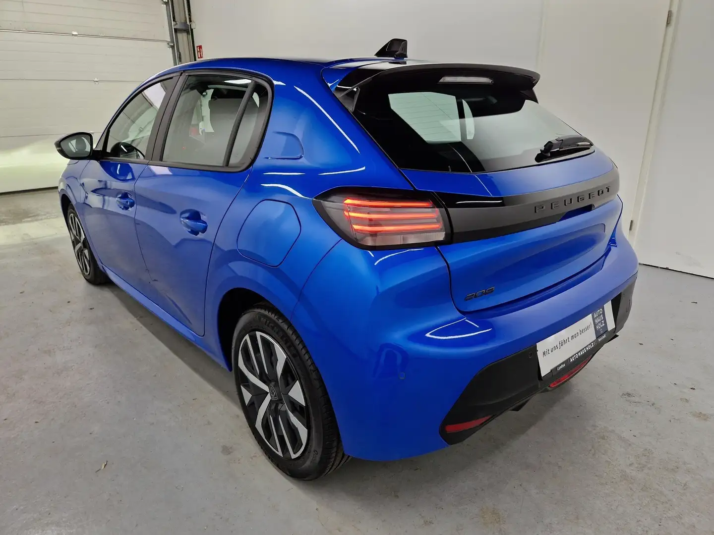 Peugeot 208 1.2 Turbo Active Navigationssystem Blau - 2