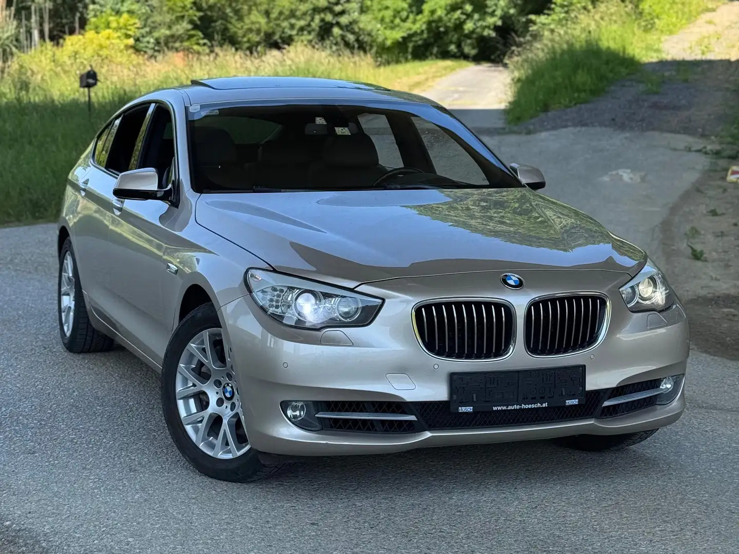 BMW 535 535i Gran Turismo Aut. Béžová - 1