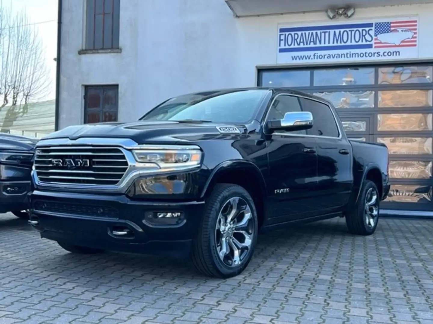 Dodge RAM 5.7L V8 LONGHORN Nero - 1