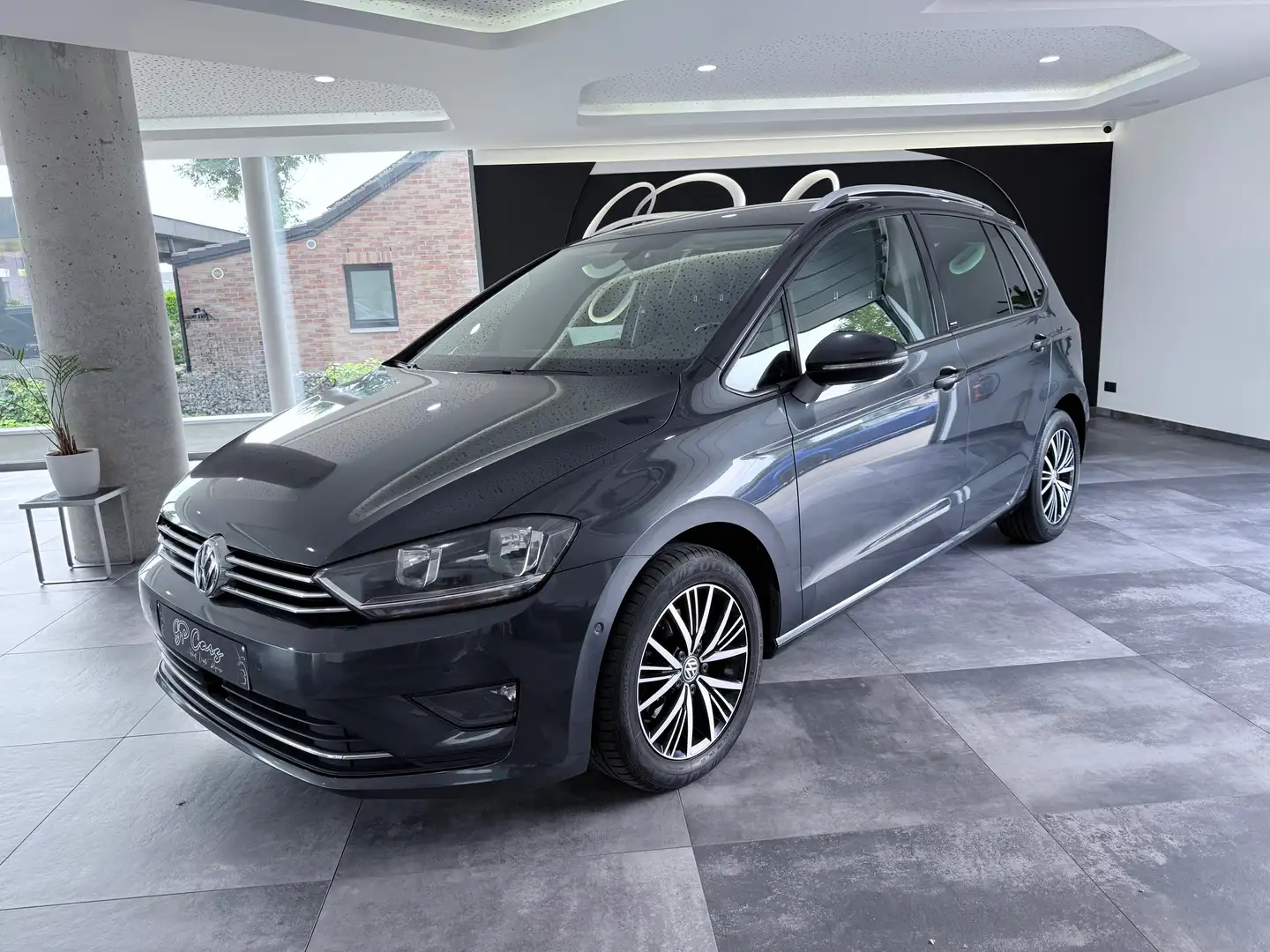 Volkswagen Golf Sportsvan 1.6 CR TDi Allstar Grijs - 2