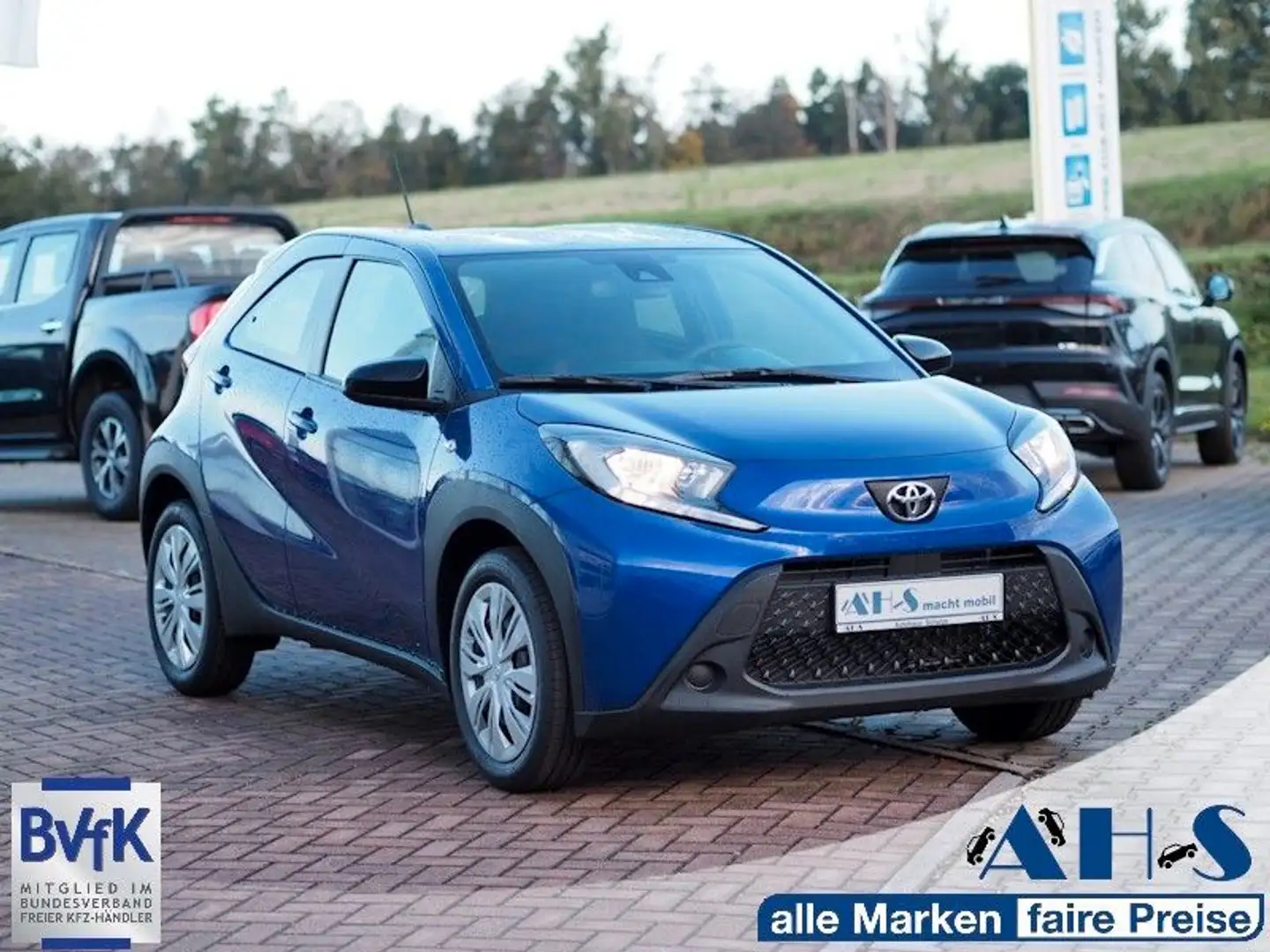 Toyota Aygo (X) 1,0 Business Edition Klima Kamera SHZ Blau - 1