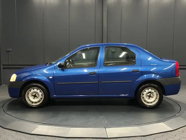 Dacia Logan view 2
