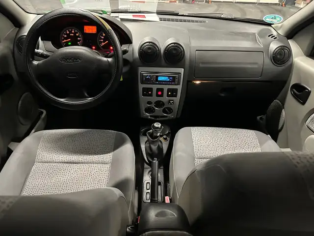 Dacia Logan view 12