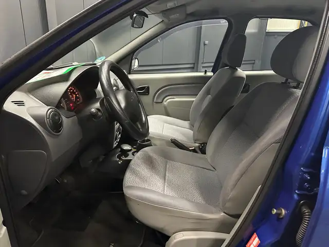 Dacia Logan view 14