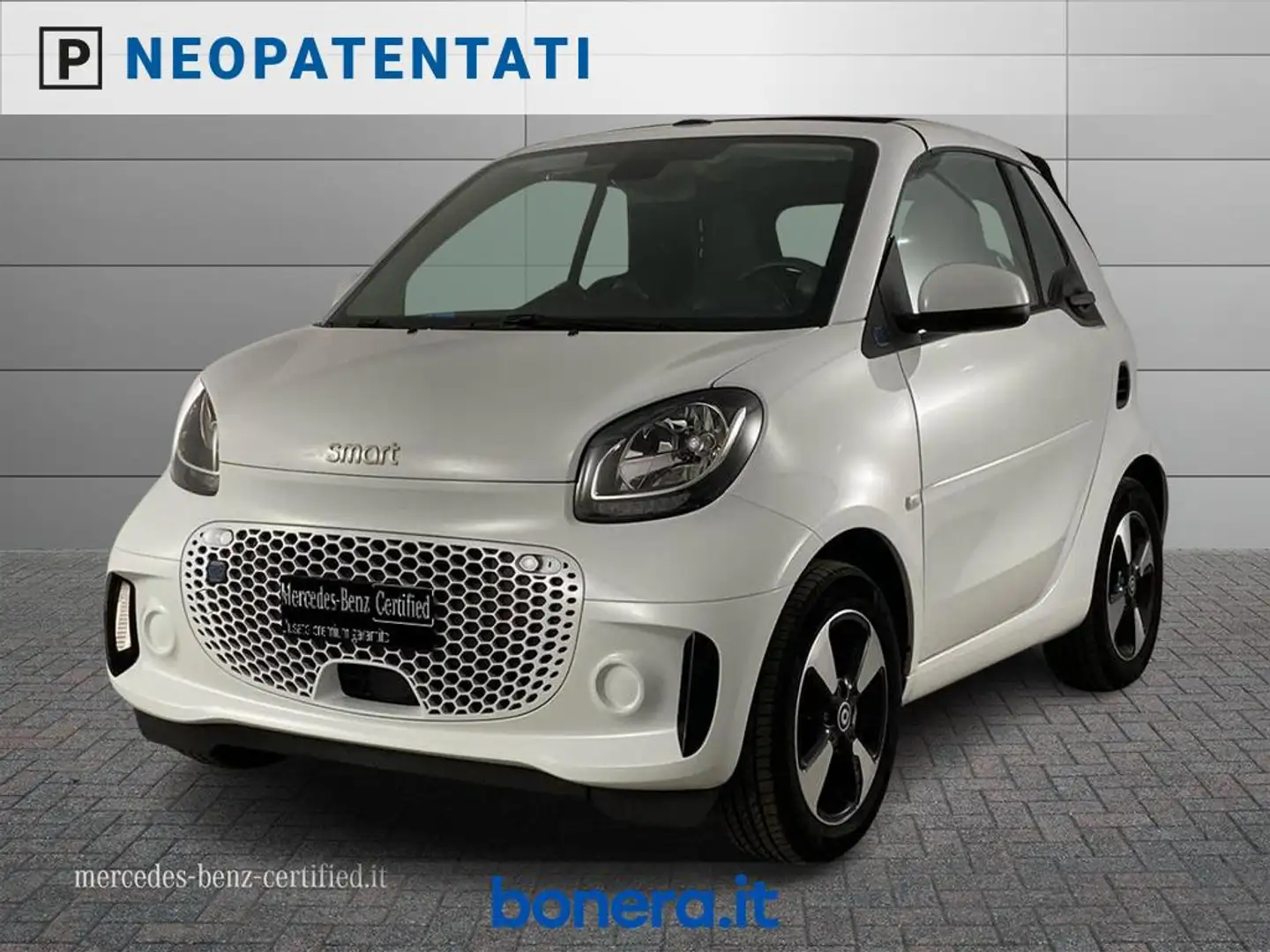smart forTwo Cabrio eq Passion Bianco - 1