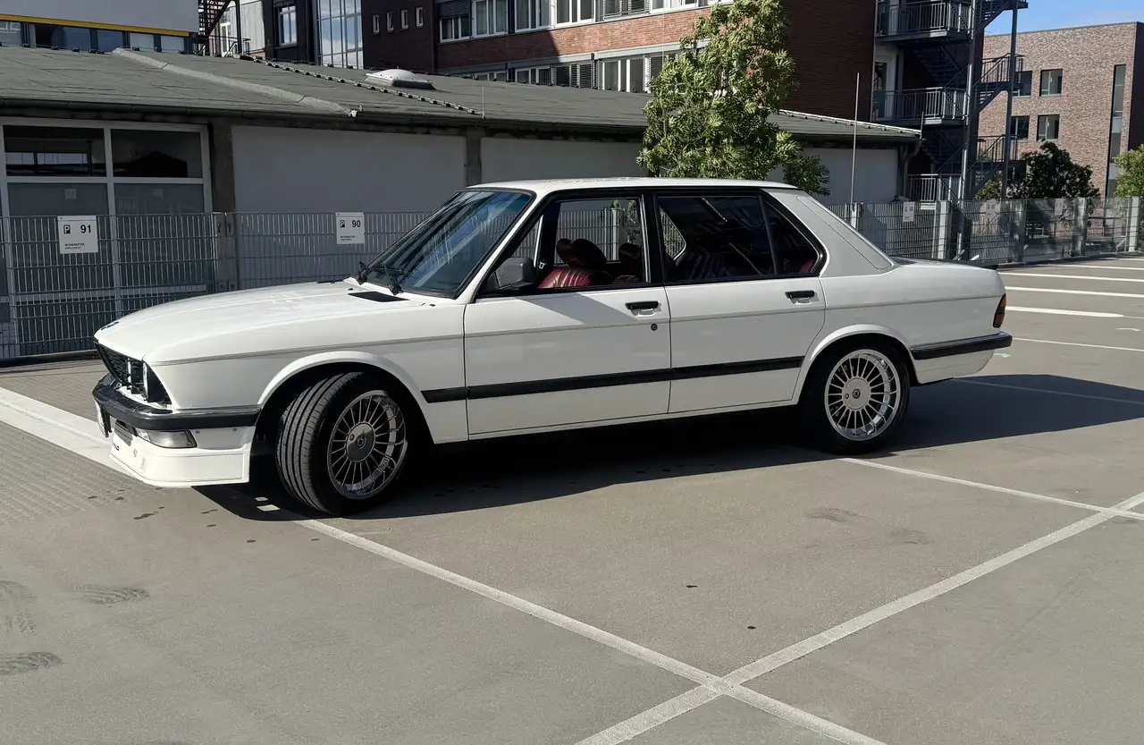 BMW 525i, foto 5