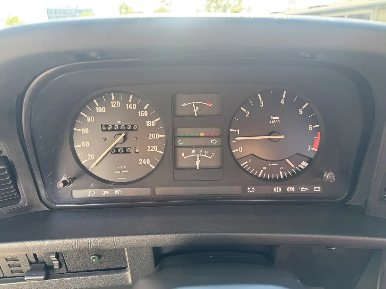 BMW 525i, foto 11