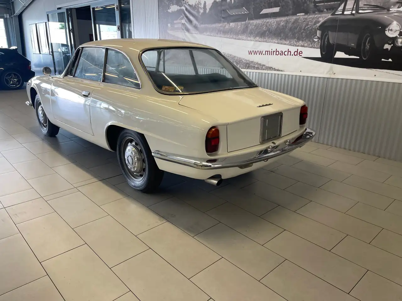 Alfa Romeo 2000 Sprint, foto 4