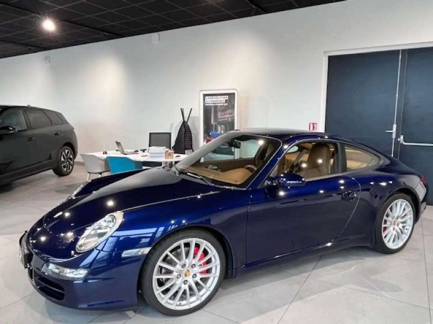 Porsche 911 Carrera S - X51 - 380 CH Bleu - 1