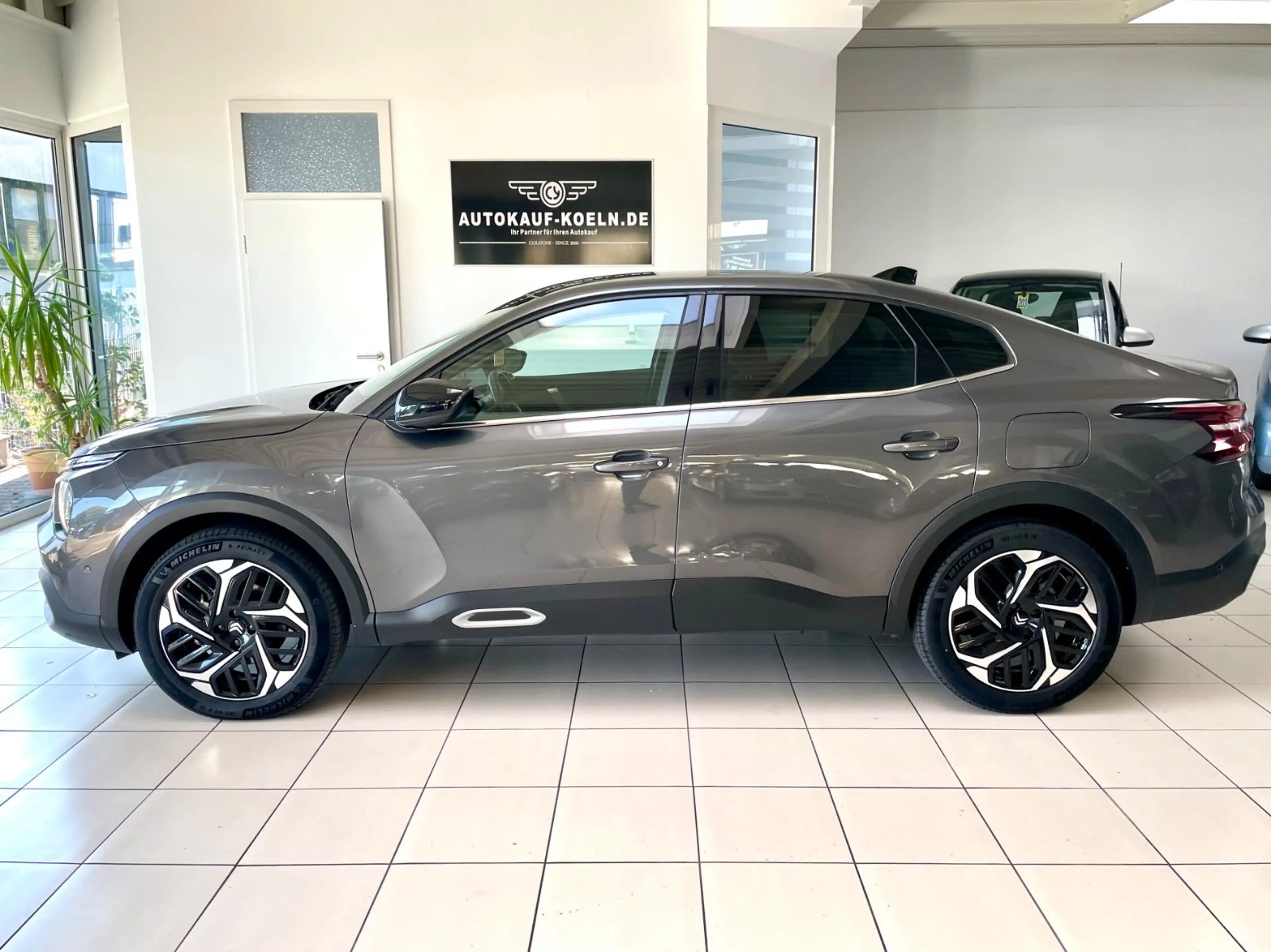 Citroen C4 X Shine 1,2 Automatik Kamera Navi — photo 2