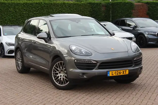 2013 Porsche Cayenne in Grey for sale