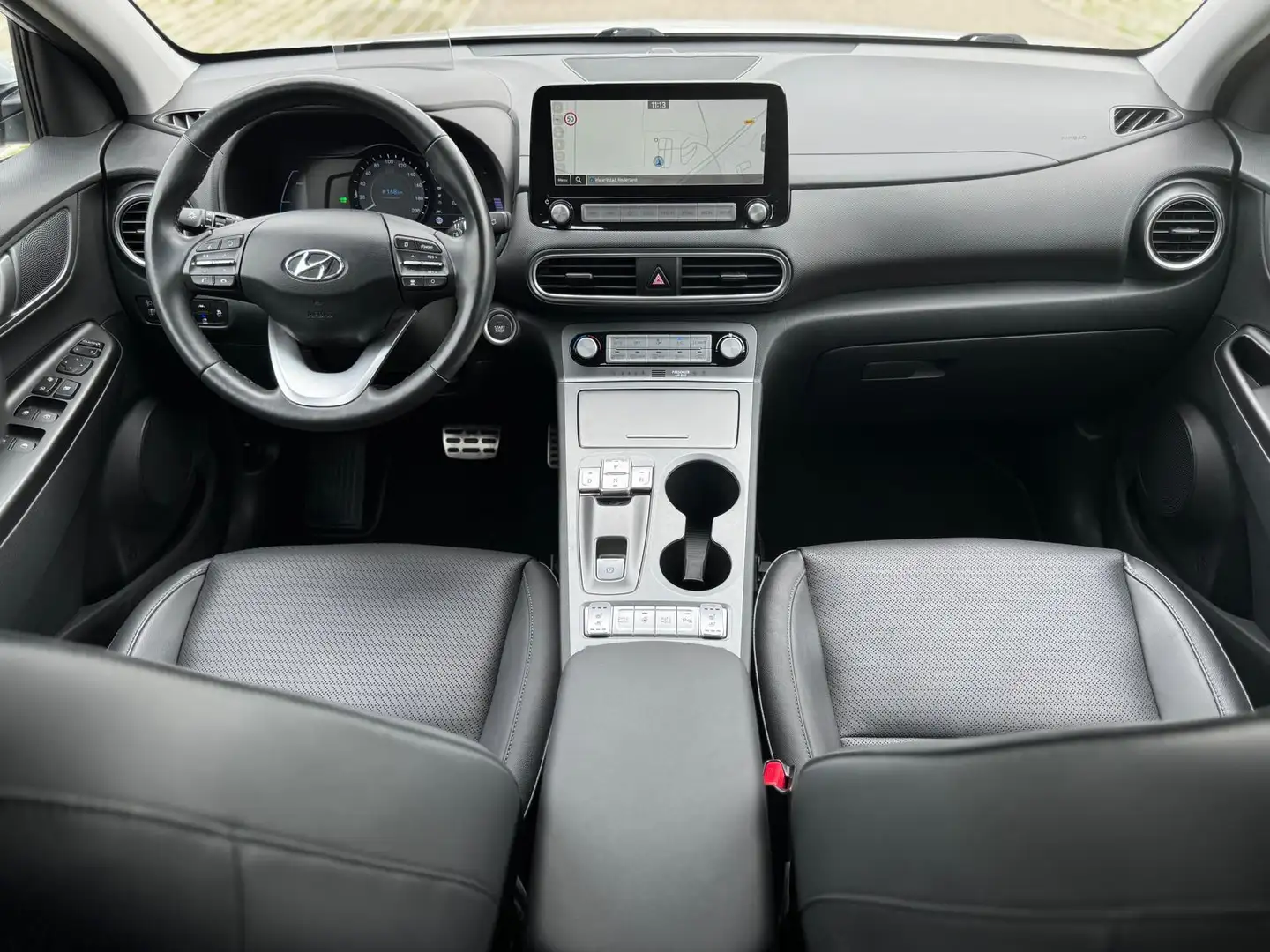 Hyundai KONA EV Premium 64 kWh, 31000 km, parelmoer, achteruitr Beyaz - 2