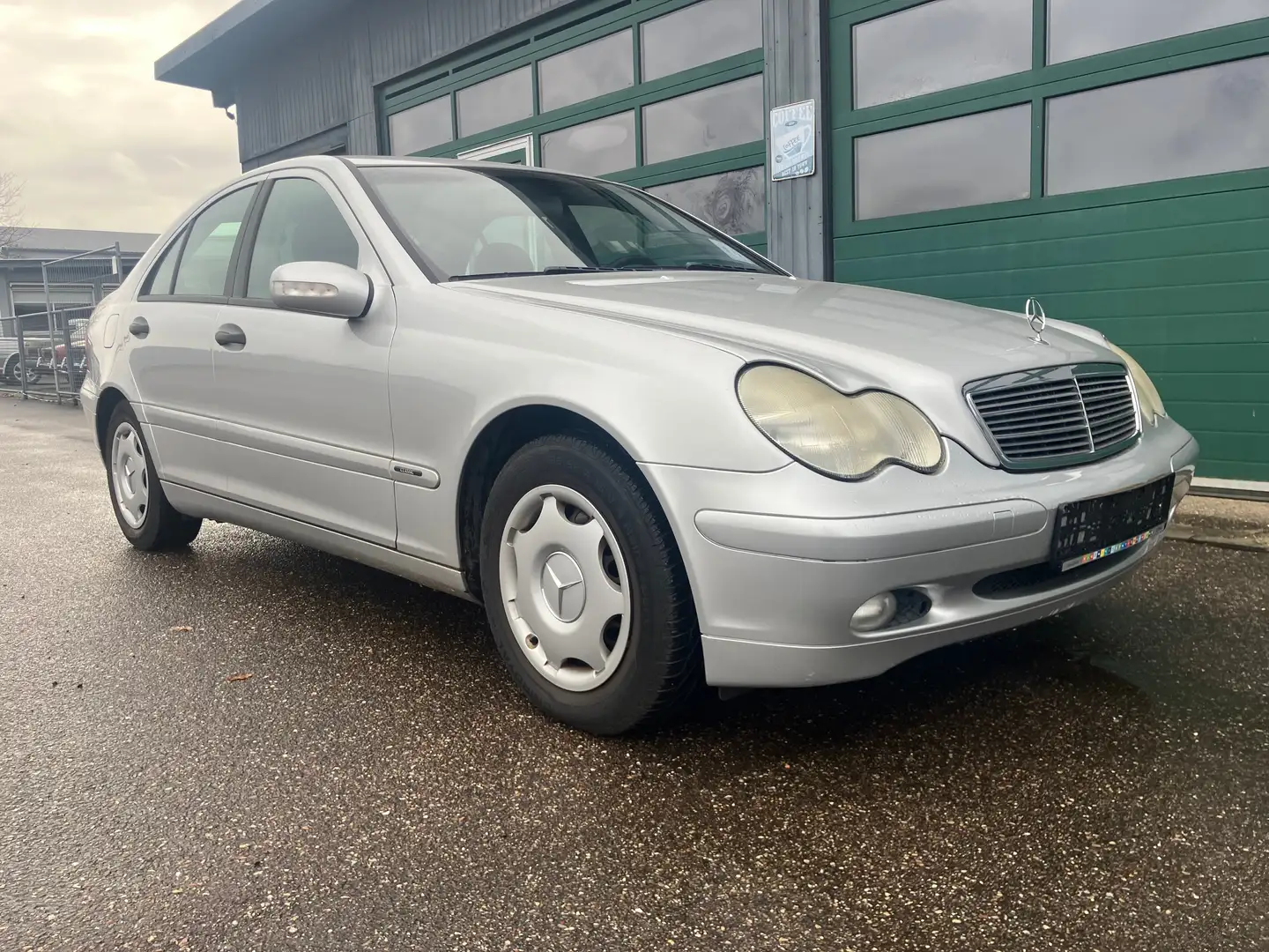 Mercedes-Benz C 180 Kompressor Automatik SD Tempomat 1.Hand Scheckheft Silber - 2