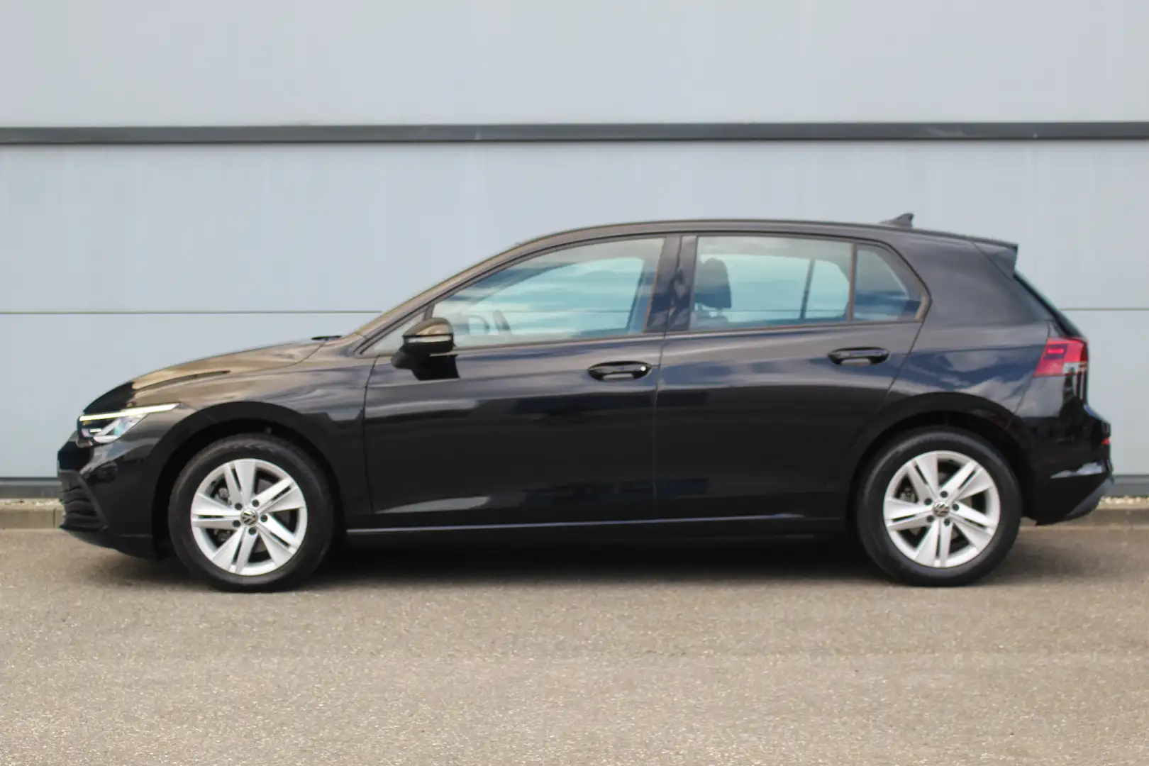 Volkswagen Golf 1.5 eTSI Style | Camera | Carplay | Navi | DAB | A Noir - 2