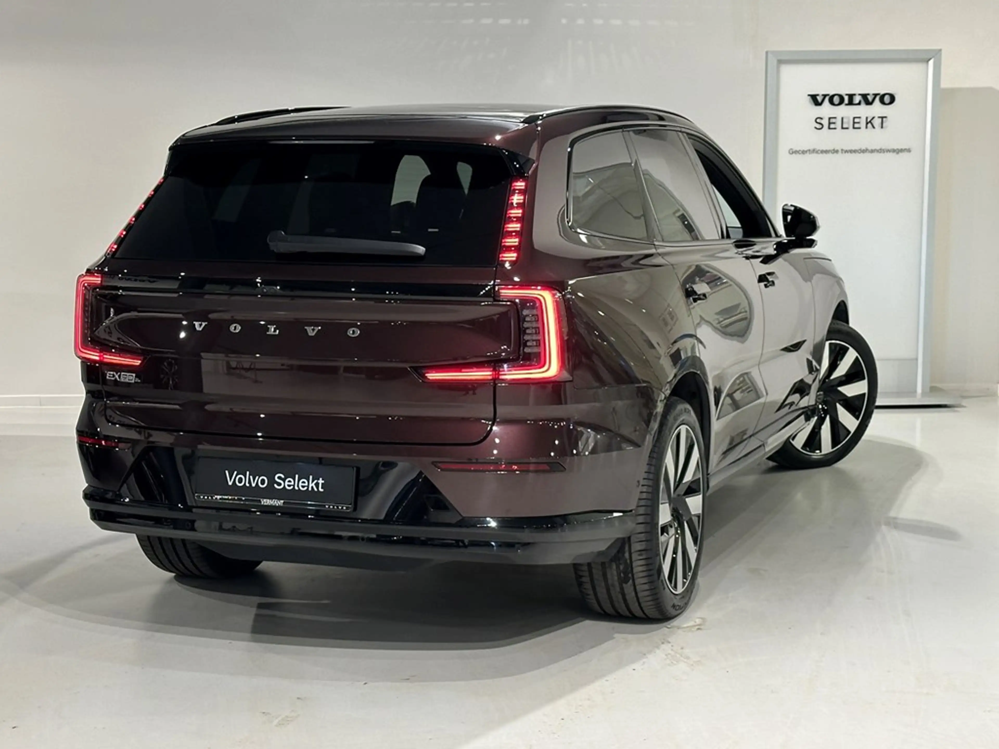 Volvo EX90 Ultra Twin Motor + LUCHTVERING/B&W — photo 2