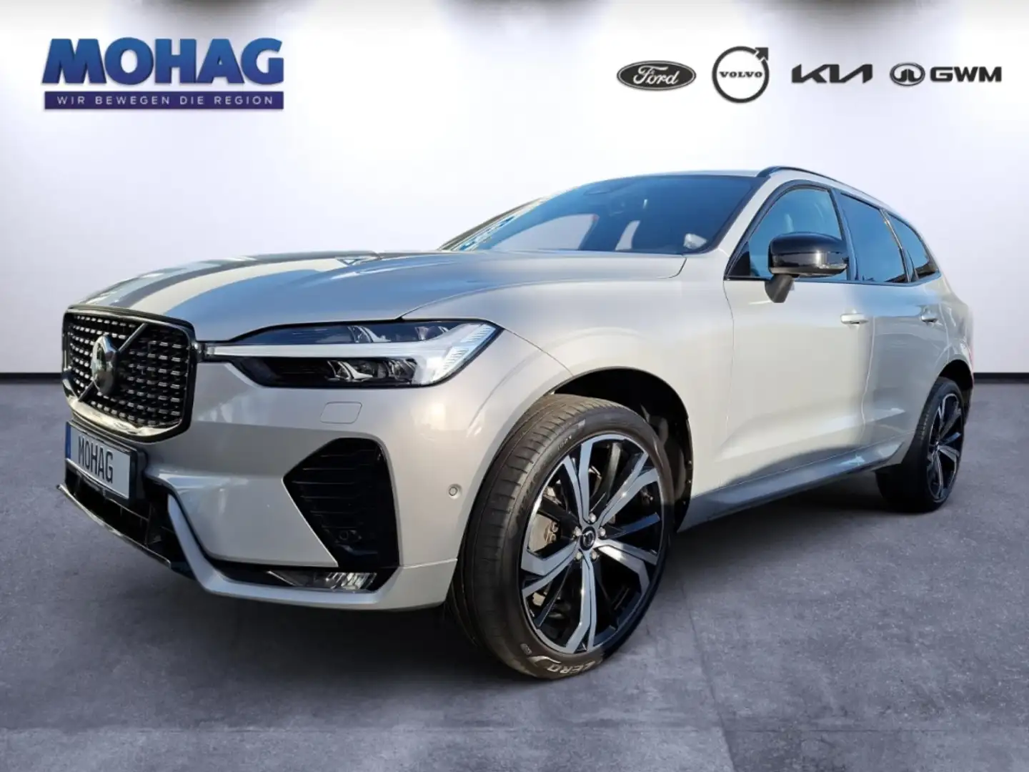 Volvo XC60 Plus Dark Standheizung AHK 360Grad 21 Zoll H&K Argent - 1