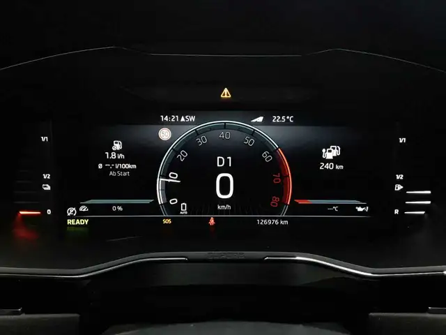 Skoda Superb view 11