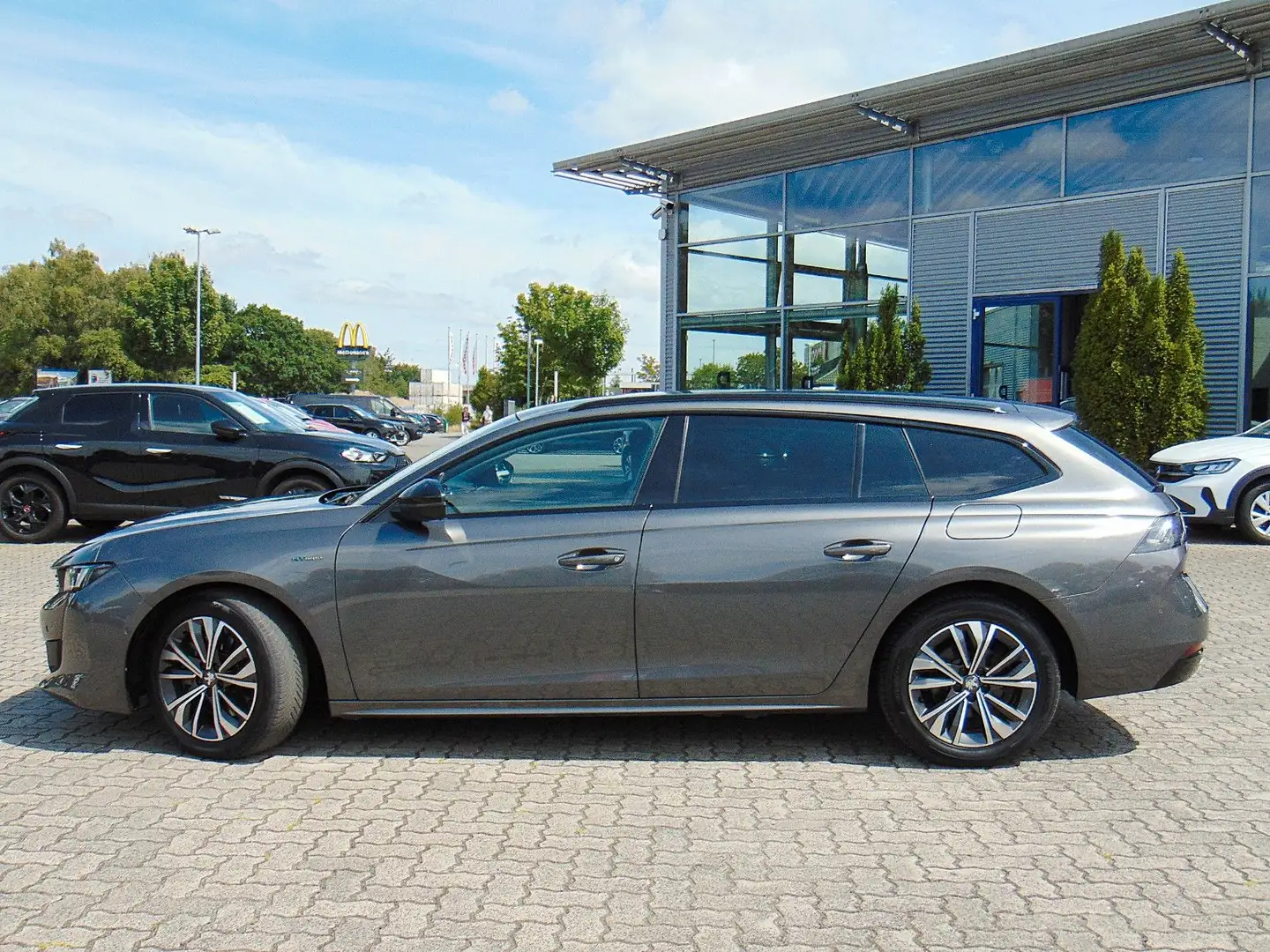 Peugeot 508 SW Hybrid 225 EAT8 Allure Pack Gris - 2