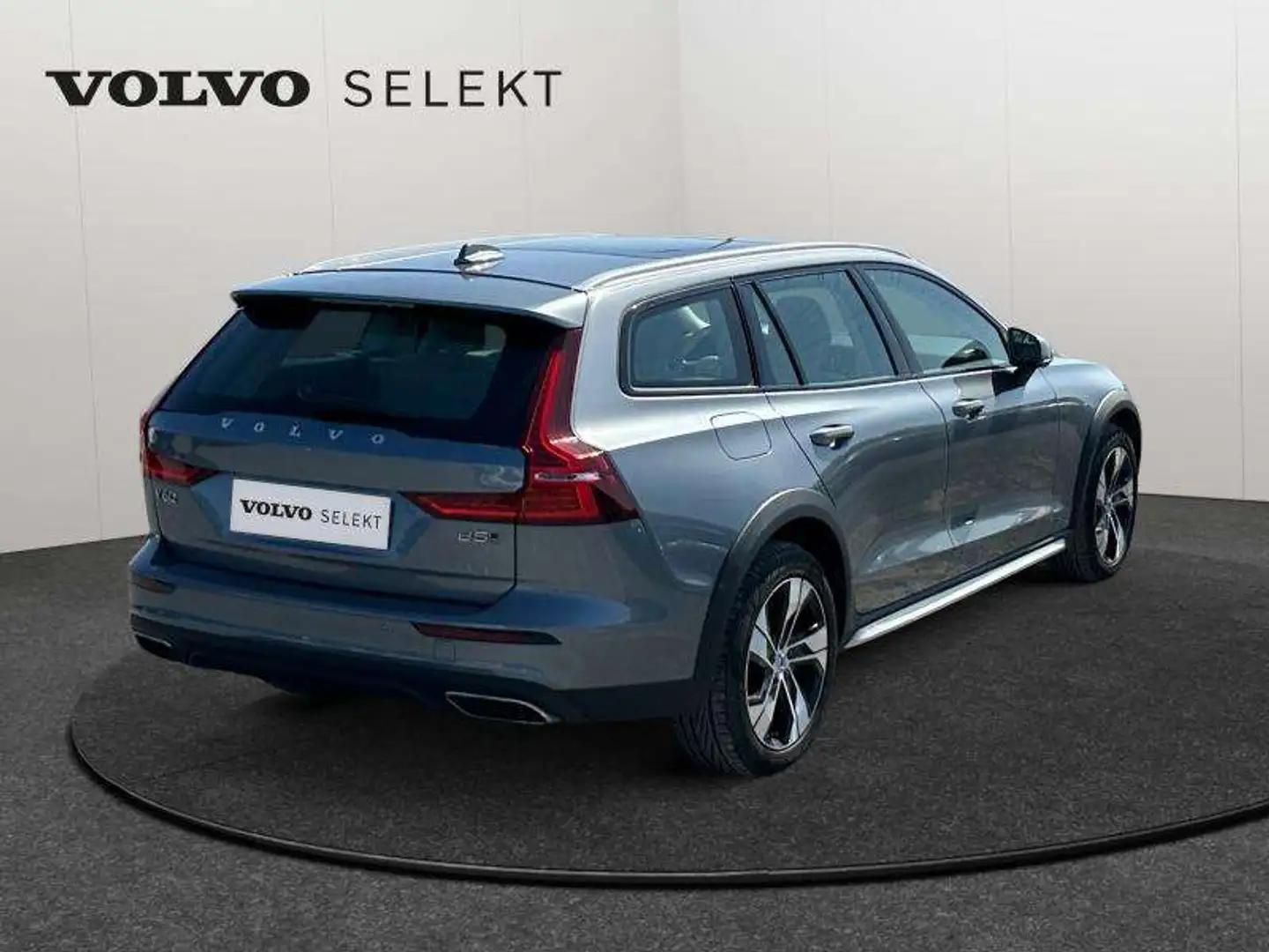 Volvo V60 Cross Country B5 Cross Country Momentum / Es Gris - 2