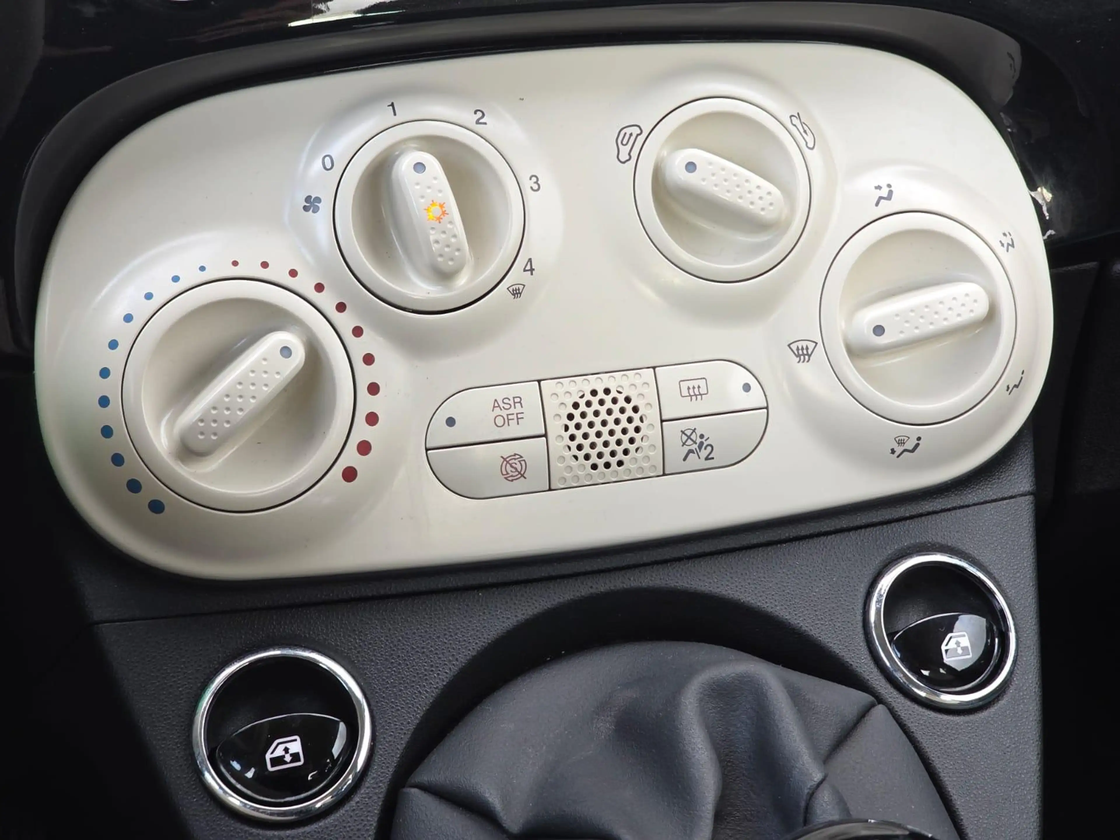 Fiat 500 70pk Hybrid Lounge | Airconditioning | Carplay / A — photo 27