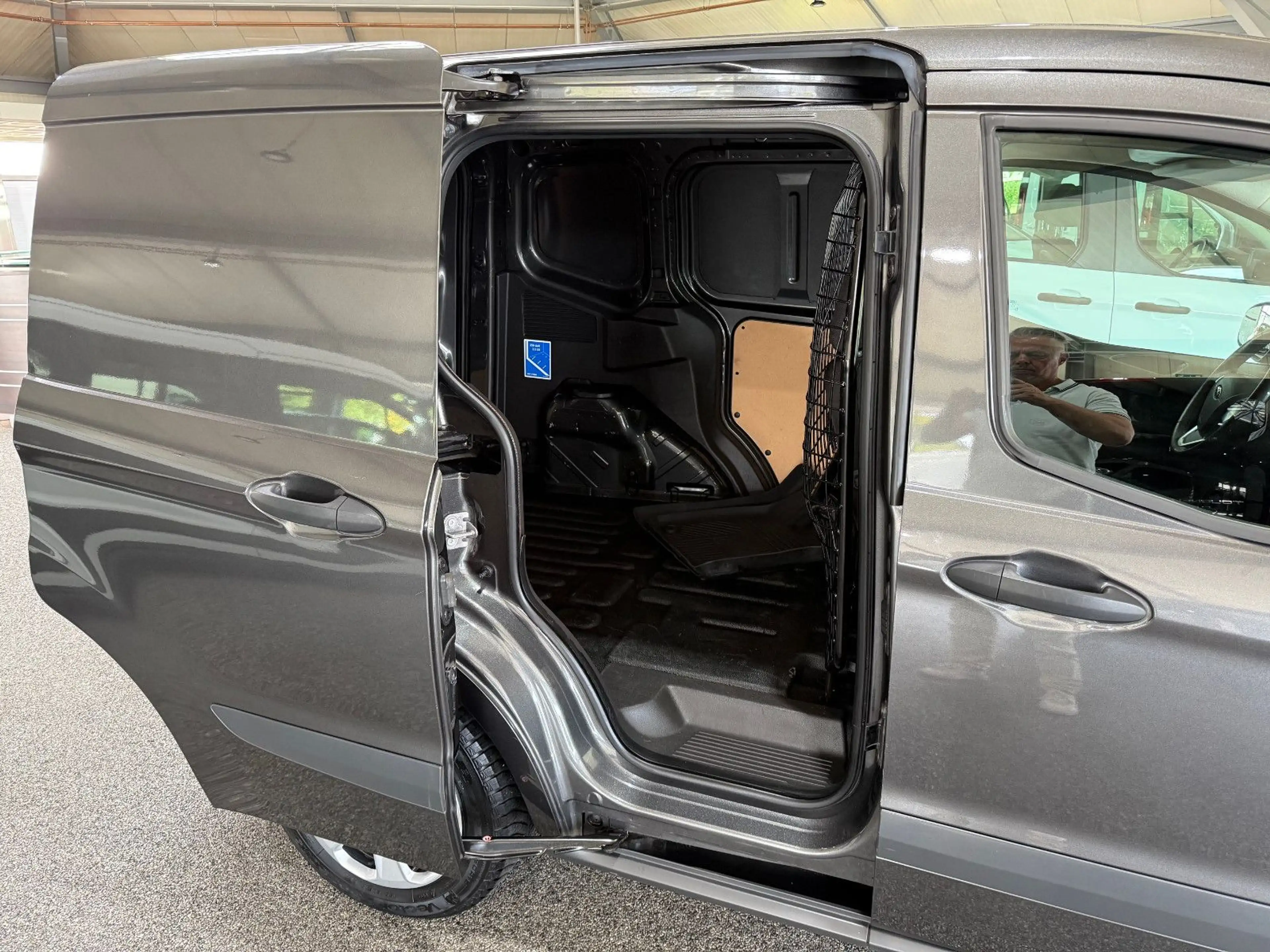 Ford Transit Courier 1.5D Trend Klima 1.Hand — photo 5
