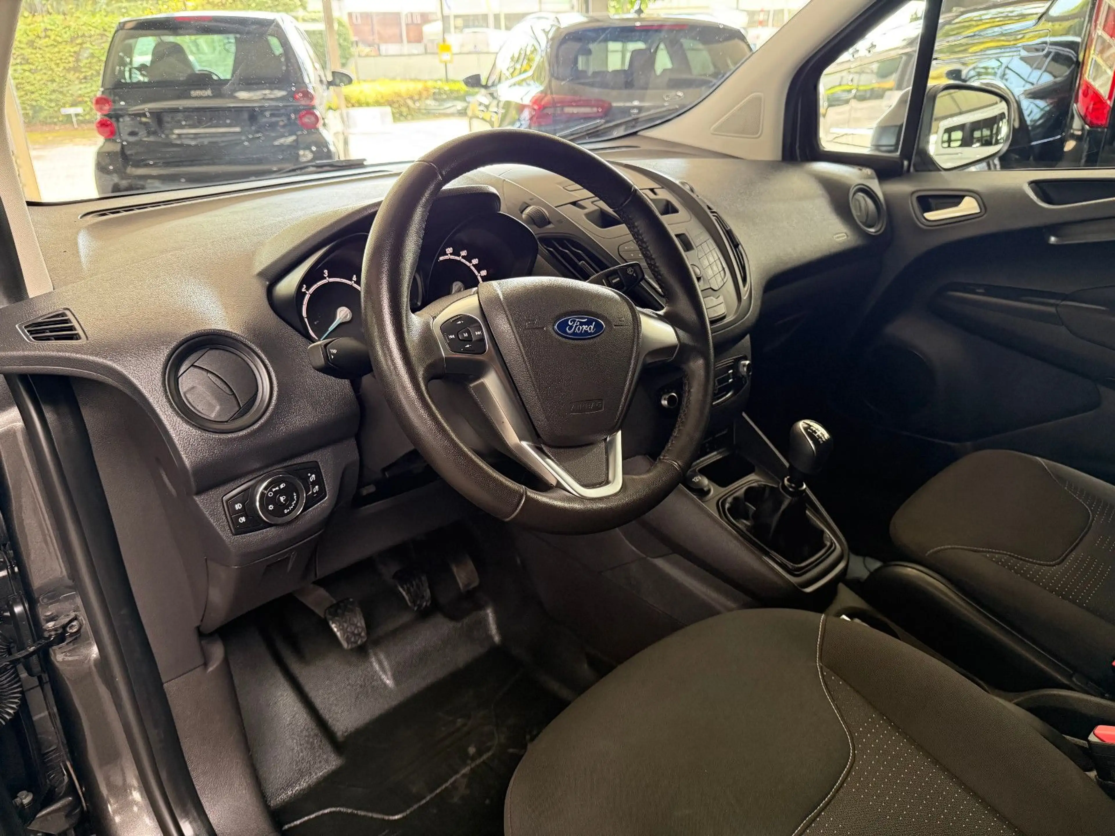 Ford Transit Courier 1.5D Trend Klima 1.Hand — photo 12