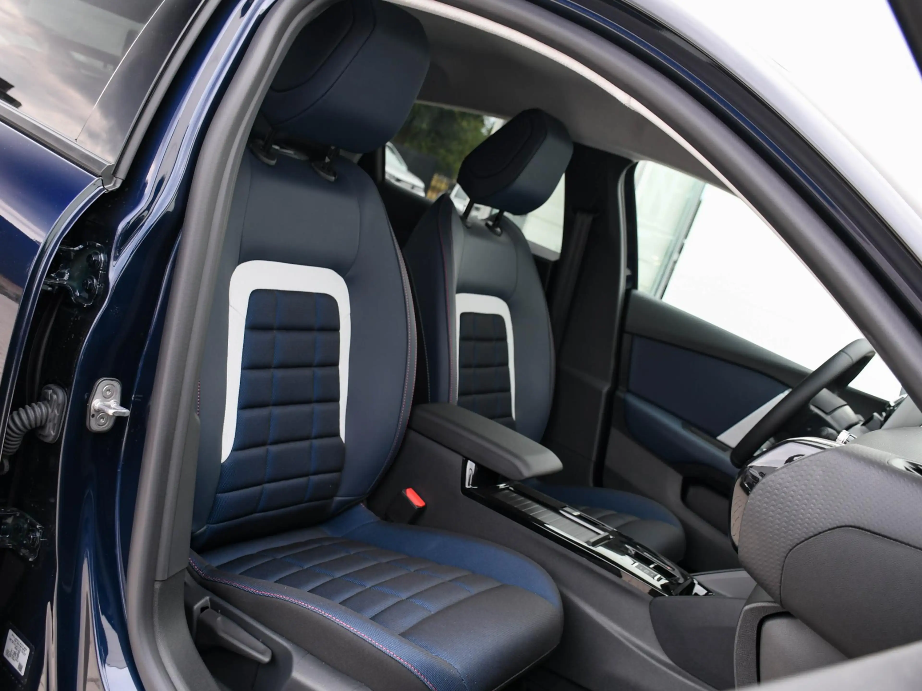 Citroen E-C4 Electric Collection Extended range 54kWh 156pk Automaat 18' — photo 10