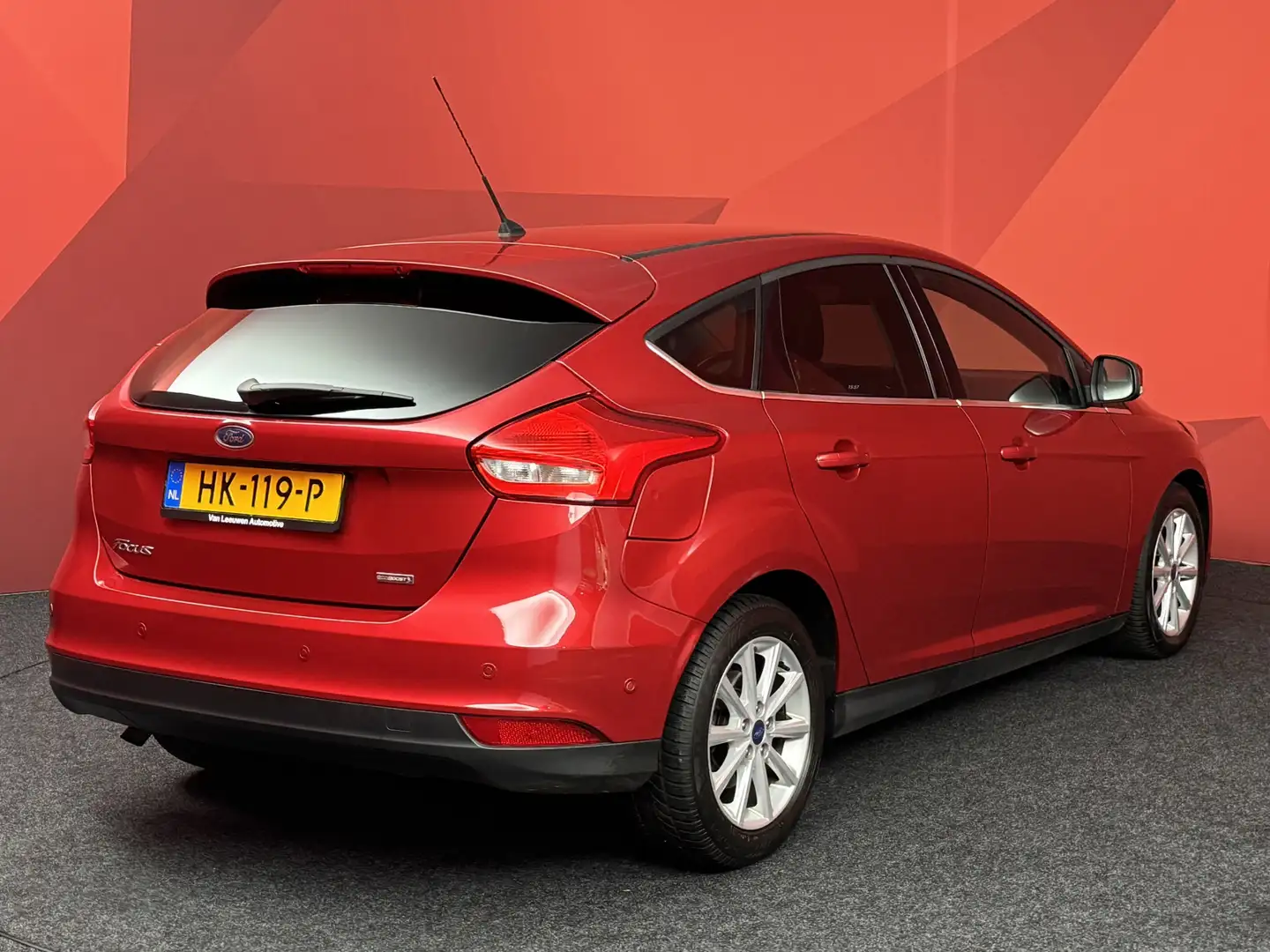 Ford Focus 1.0 Titanium Edition | Airco (automatisch) | Cruis Rot - 2