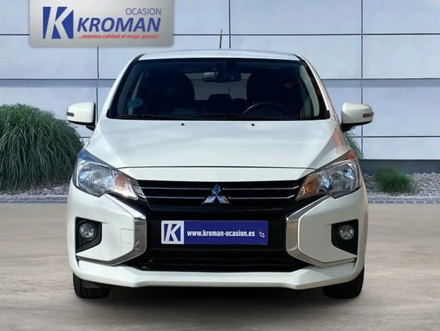 Mitsubishi Space Star 120 MPI Kaiteki CVT Blanco - 2