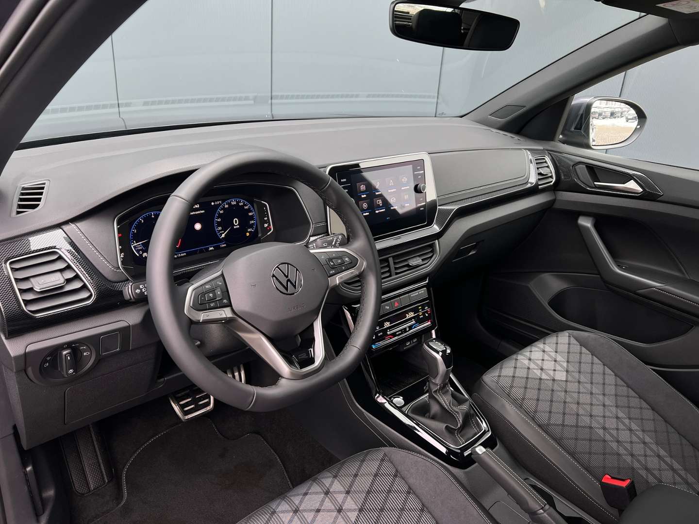 Volkswagen T-CROSS R-Line - 2026 - Joinsteer - #7