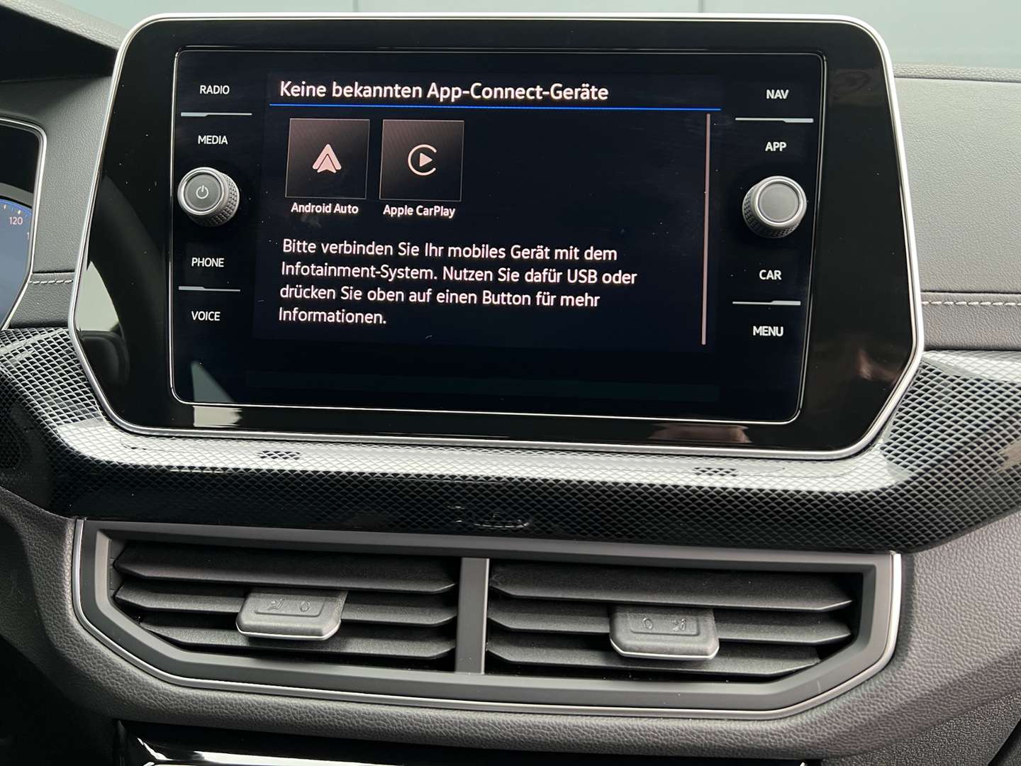 Volkswagen T-CROSS R-Line - 2026 - Joinsteer - #12