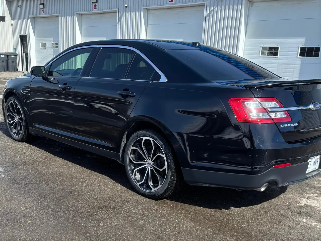 Ford Taurus снимка Ford Taurus